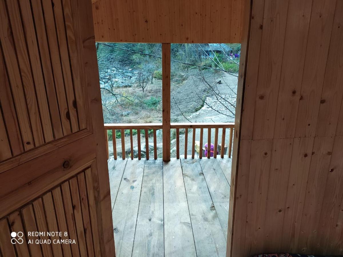 Villa Moksha - By The River Jibhi Exterior foto