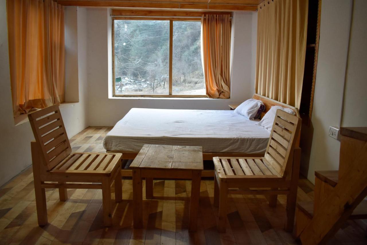 Villa Moksha - By The River Jibhi Exterior foto