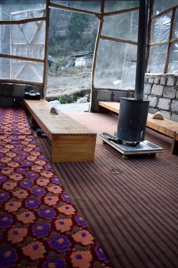 Villa Moksha - By The River Jibhi Exterior foto